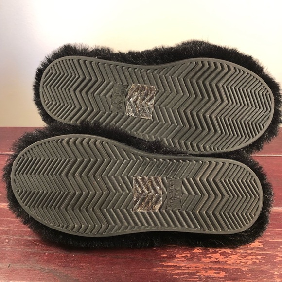 Steve Madden Women s Faux Fur Criss Cross Comfy Slippers, Black M (7-8) NWT - Picture 9 of 10